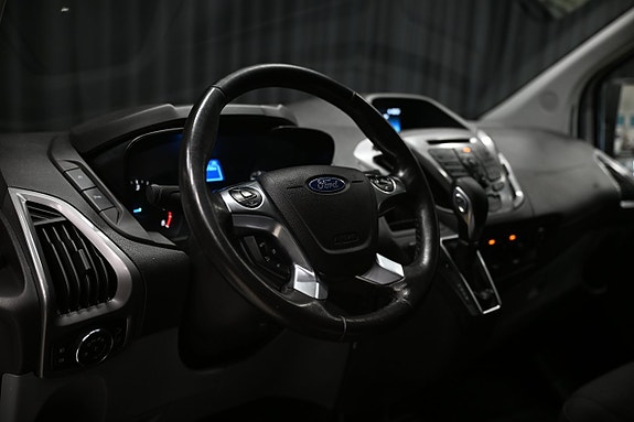 Ford Transit Custom 13 of 25