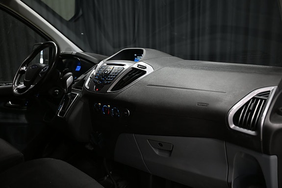 Ford Transit Custom 23 of 25