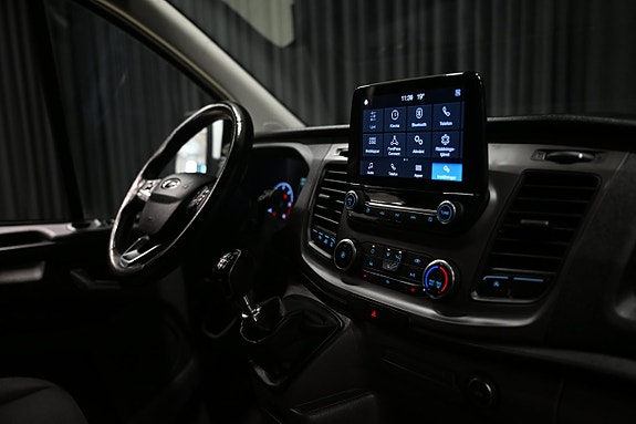 Ford Transit Custom 18 of 25