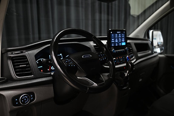 Ford Transit Custom 11 of 25