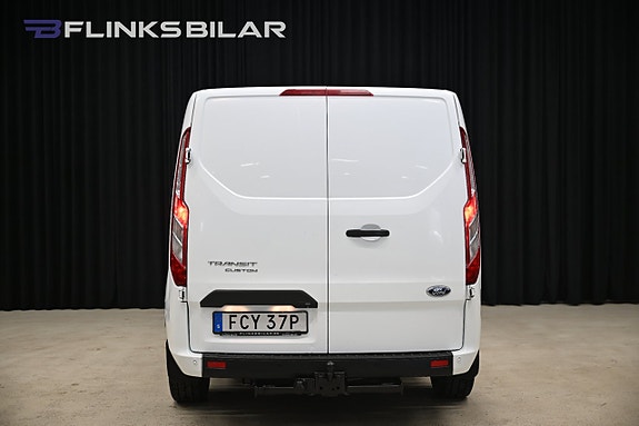 Ford Transit Custom 9 of 25