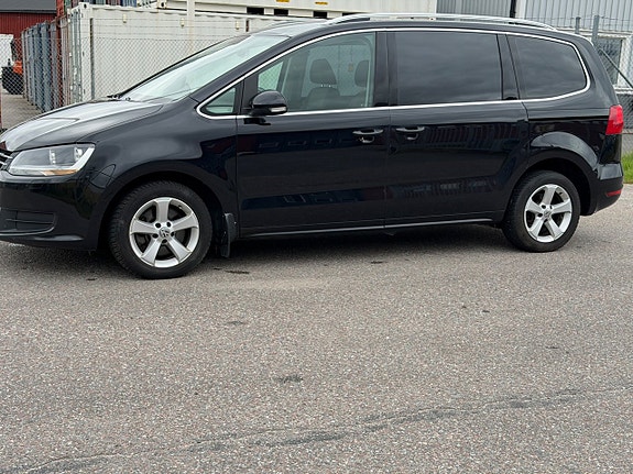 Volkswagen Sharan 2 of 5