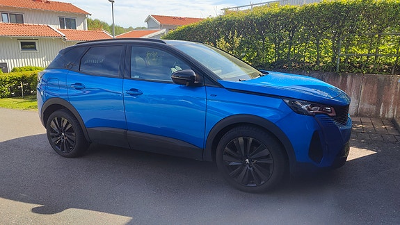 Peugeot 3008 2 of 4
