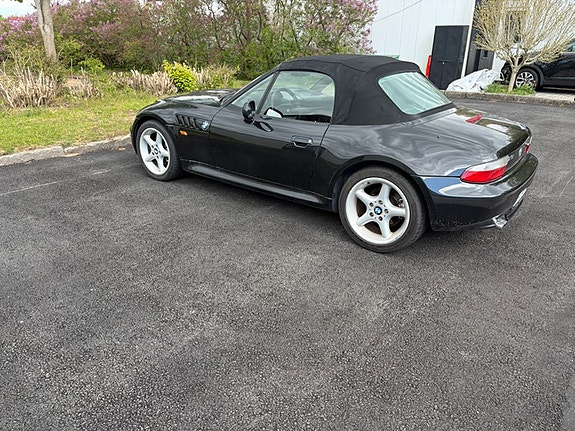 BMW Z3 2 of 5
