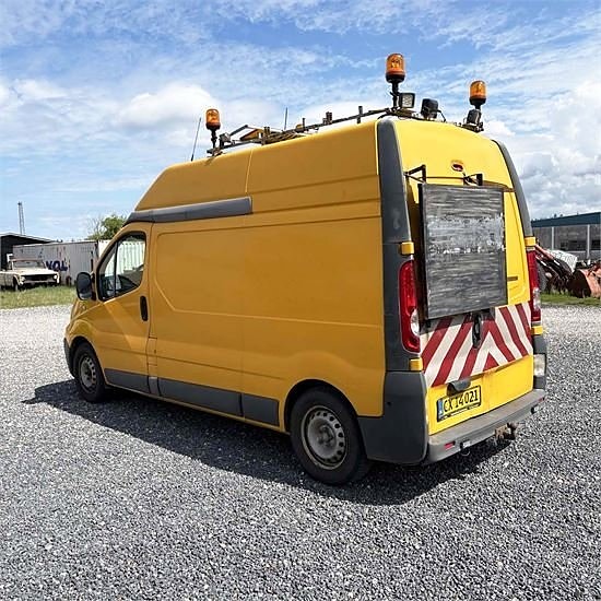 Renault Traffic 2.0 DCI 115 2 of 5