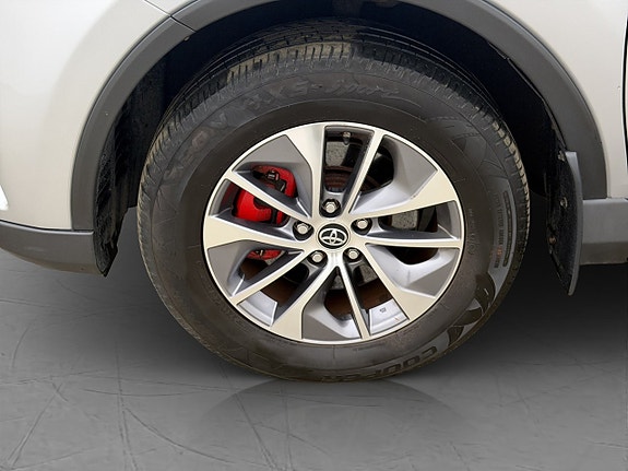 Toyota RAV4 23 of 26