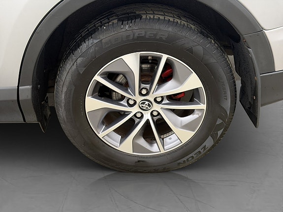 Toyota RAV4 24 of 26