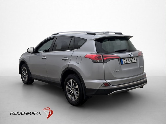 Toyota RAV4 8 of 26