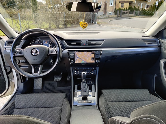 Skoda Superb 12 of 14
