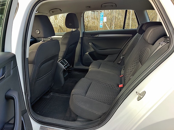 Skoda Superb 13 of 14