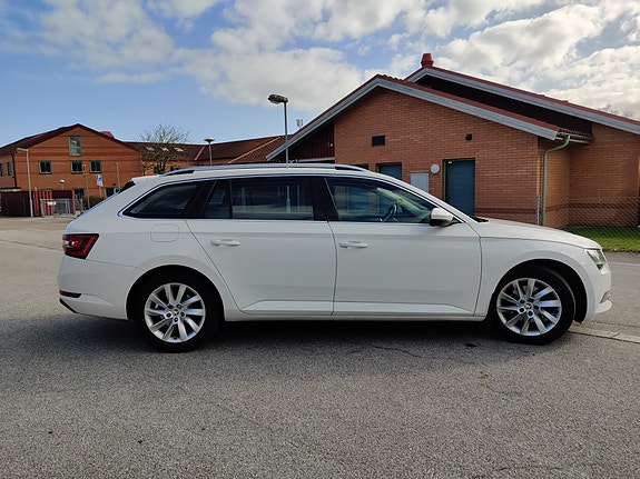 Skoda Superb 4 of 5