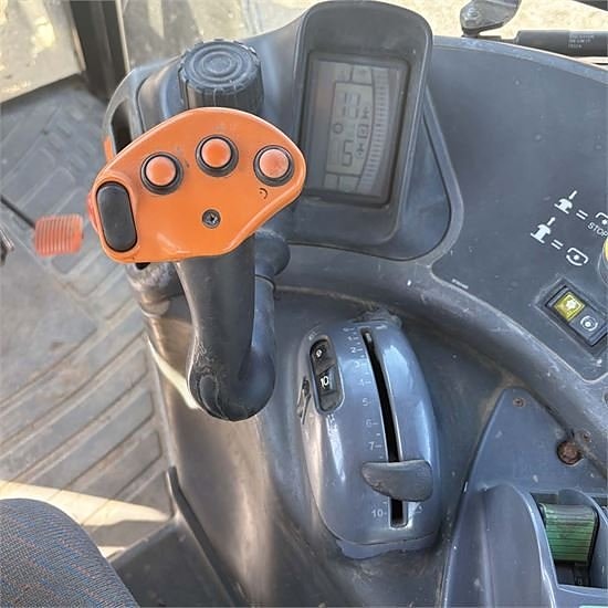 New Holland TM190 11 of 30