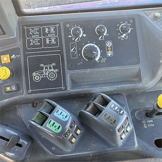 New Holland TM190 16 of 30