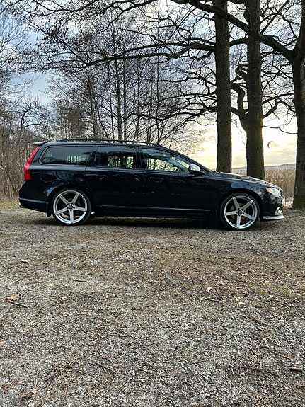 Volvo V70 5 of 9