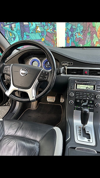 Volvo V70 7 of 9