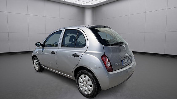 Nissan Micra 7 of 13