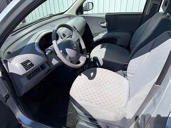 Nissan Micra 10 of 13