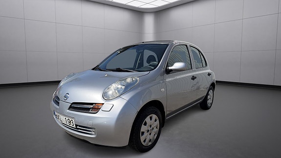 Nissan Micra 8 of 13