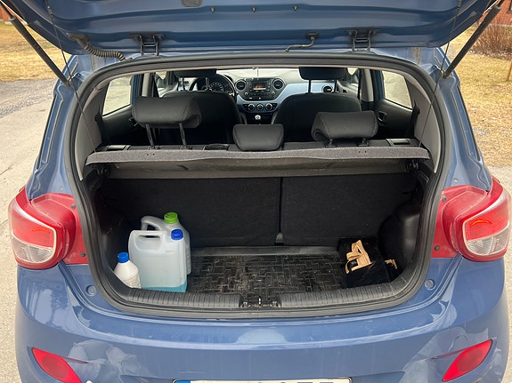Hyundai i10 5 of 6