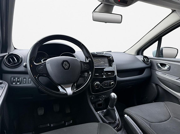 Renault Clio 10 of 22