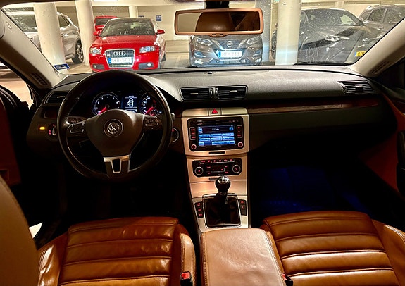 Volkswagen Passat CC 7 of 11