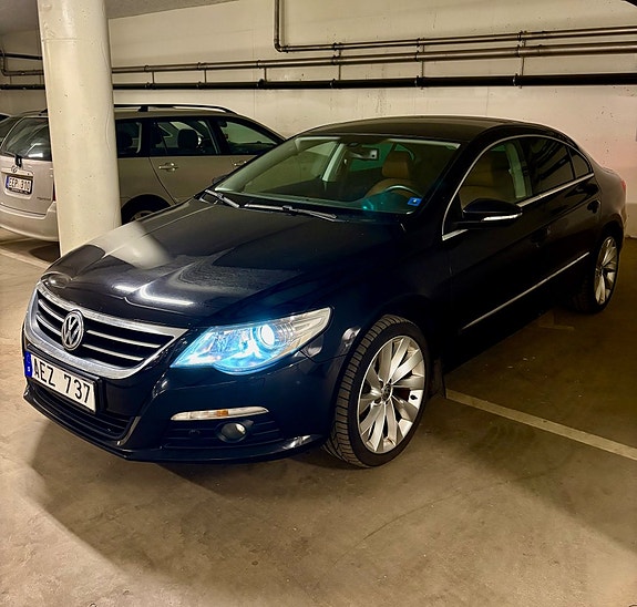 Volkswagen Passat CC 6 of 11