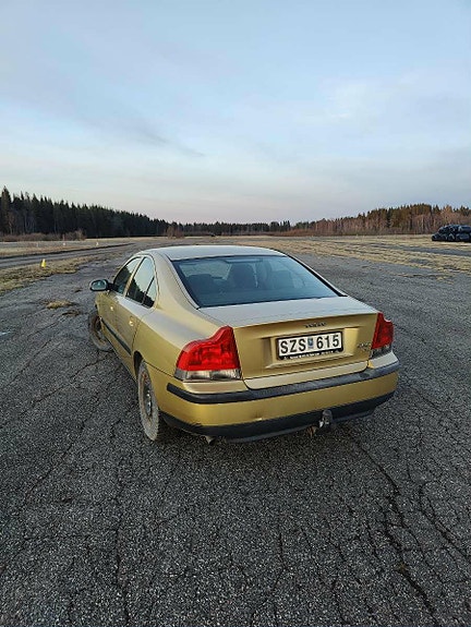 Volvo S60 5 of 5