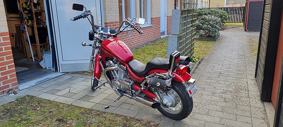 Suzuki Intruder 4 of 5