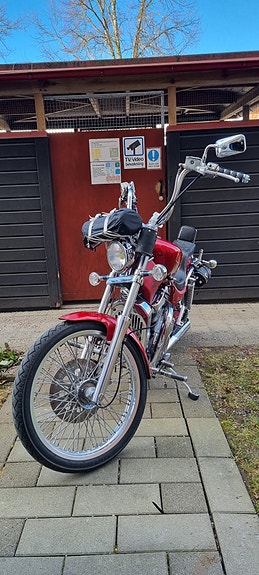 Suzuki Intruder 2 of 5