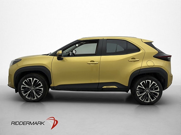 Toyota Yaris Cross 2 of 5