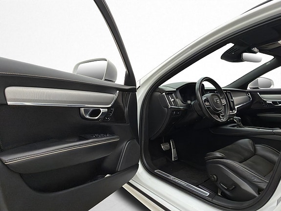 Volvo V90 11 of 30