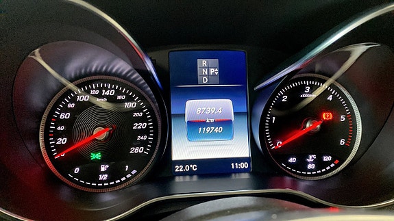 Mercedes-Benz C220 d 16 of 16