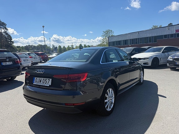 Audi A4 6 of 16
