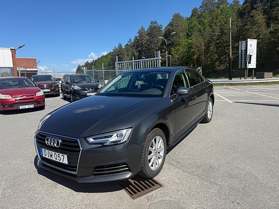 Audi A4 2 of 16