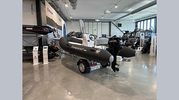 Capelli Tempest 430 SWE (2022)- Suzuki DF 30 ATL + 80 traile
