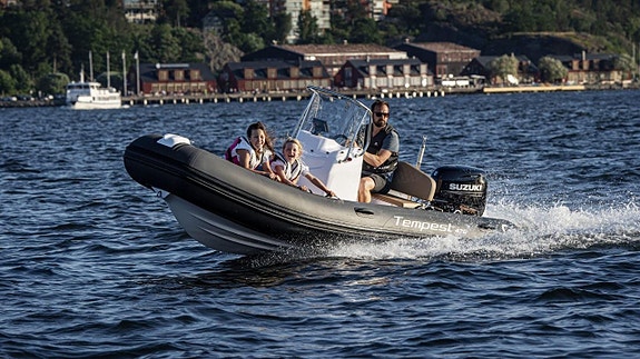 Capelli tempest 470 SWE  2023 + 80 Trailer RIBVECKA