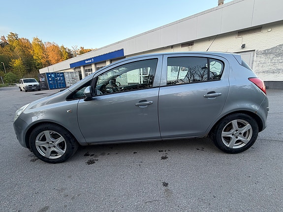 Opel Corsa 3 of 5