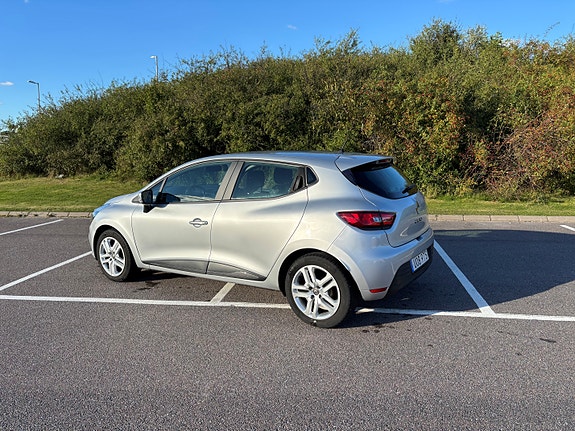 Renault Clio 2 of 5