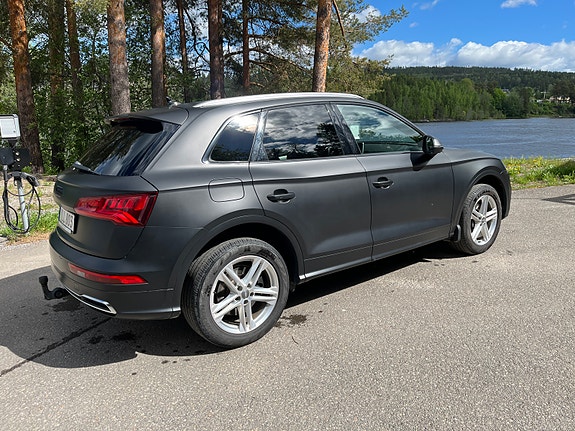 Audi Q5 4 of 5