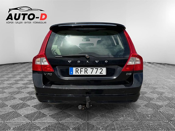 Volvo V70 6 of 12