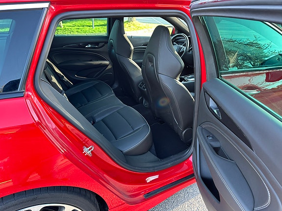 Opel Insignia 9 of 16