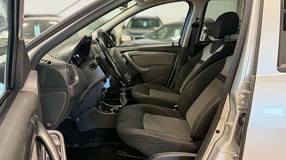 Dacia Duster 10 of 22