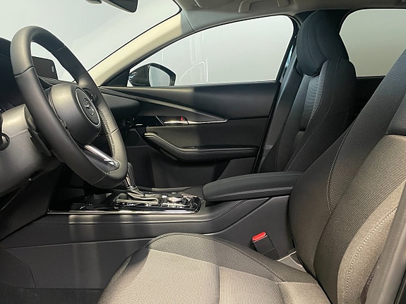 Mazda CX-30 7 of 16