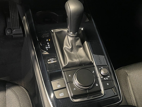 Mazda CX-30 11 of 16