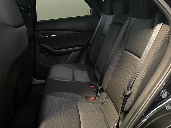 Mazda CX-30 14 of 16