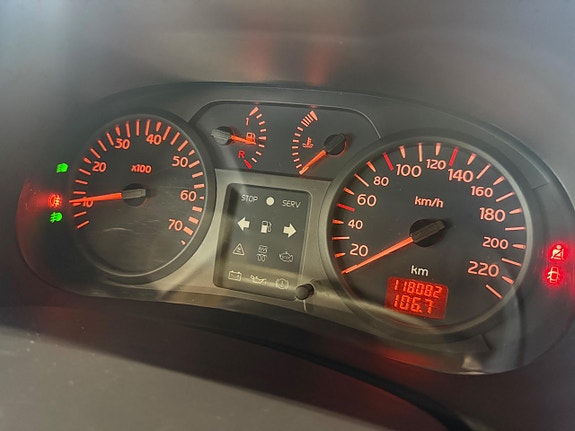 Renault Clio 14 of 14