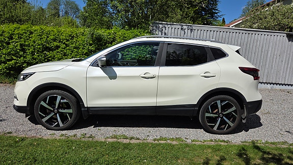Nissan Qashqai 2 of 5