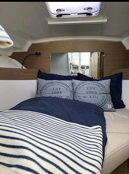 Beneteau Antares 780 - Suzuki 140 hk 12 of 12