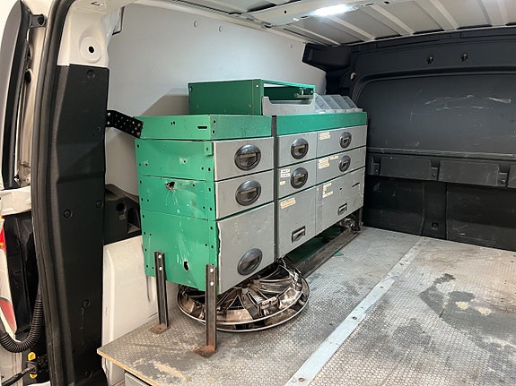 Volkswagen Caddy 13 of 30