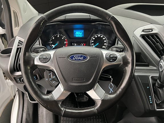 Ford Transit Custom 15 of 28